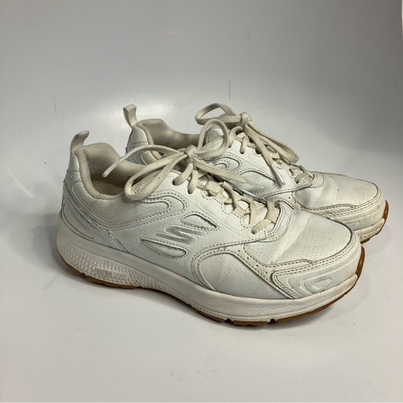 Skechers Go Run consistent white goga mat sneakers size 7 - Picture 1 of 12